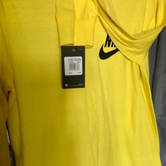 NWT Mens Nike Shirt - Picture 3 of 3